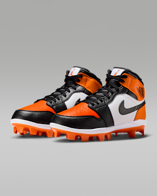 Jordan 1 Retro MCS SE Men's Baseball Cleats. Nike JP